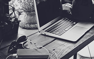 多多28h5-富力官宣范布隆克霍斯特离任 助球队完成新老交替